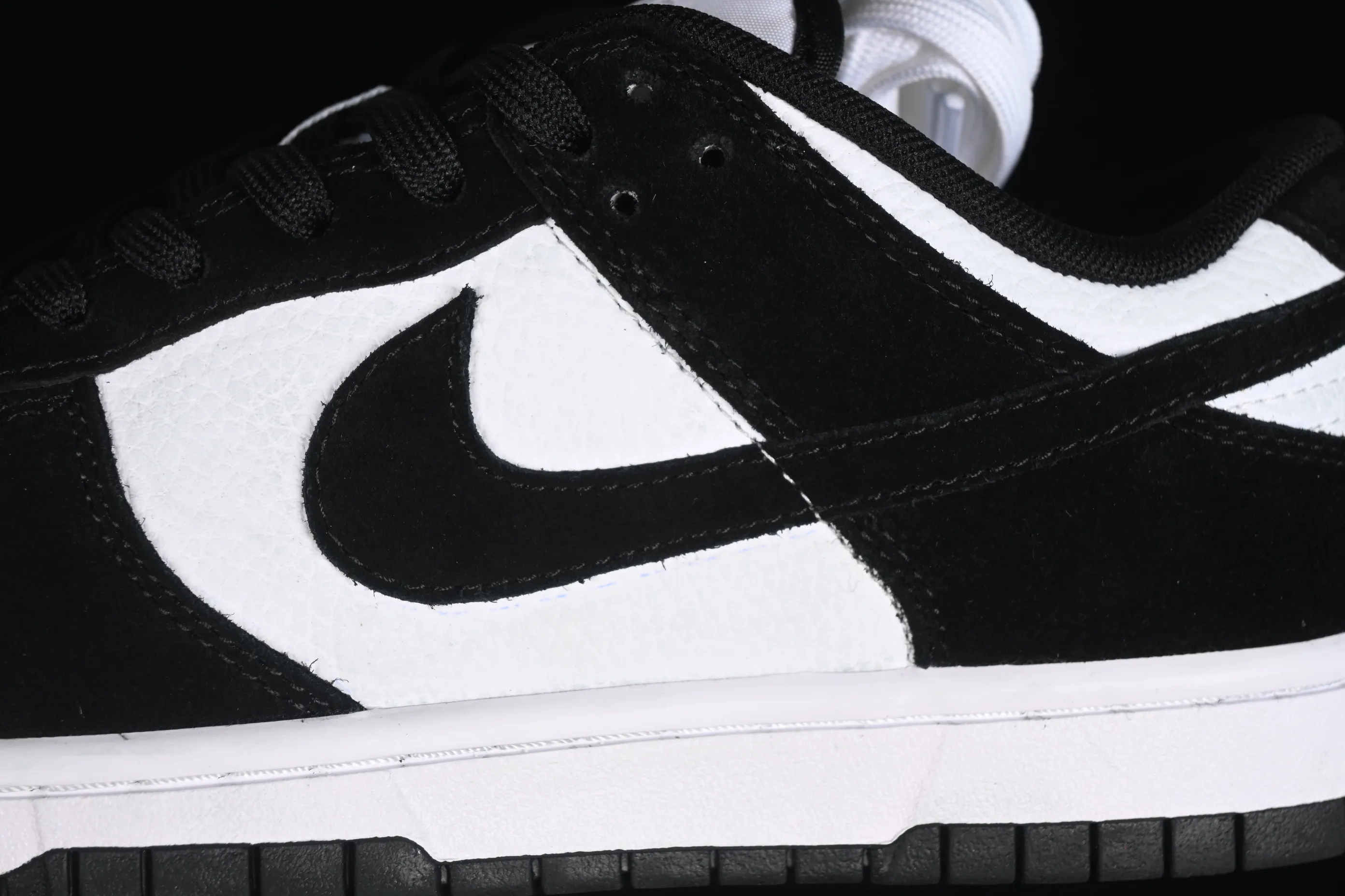 All categories Nk SB Dunk series Nk SB Dunk Low low-top sneakers Nk Dunk Low "Suede Panda" suede panda low-top casual sneakers FQ8249-100